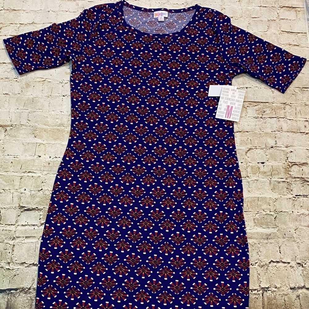 Medium Lularoe Julia